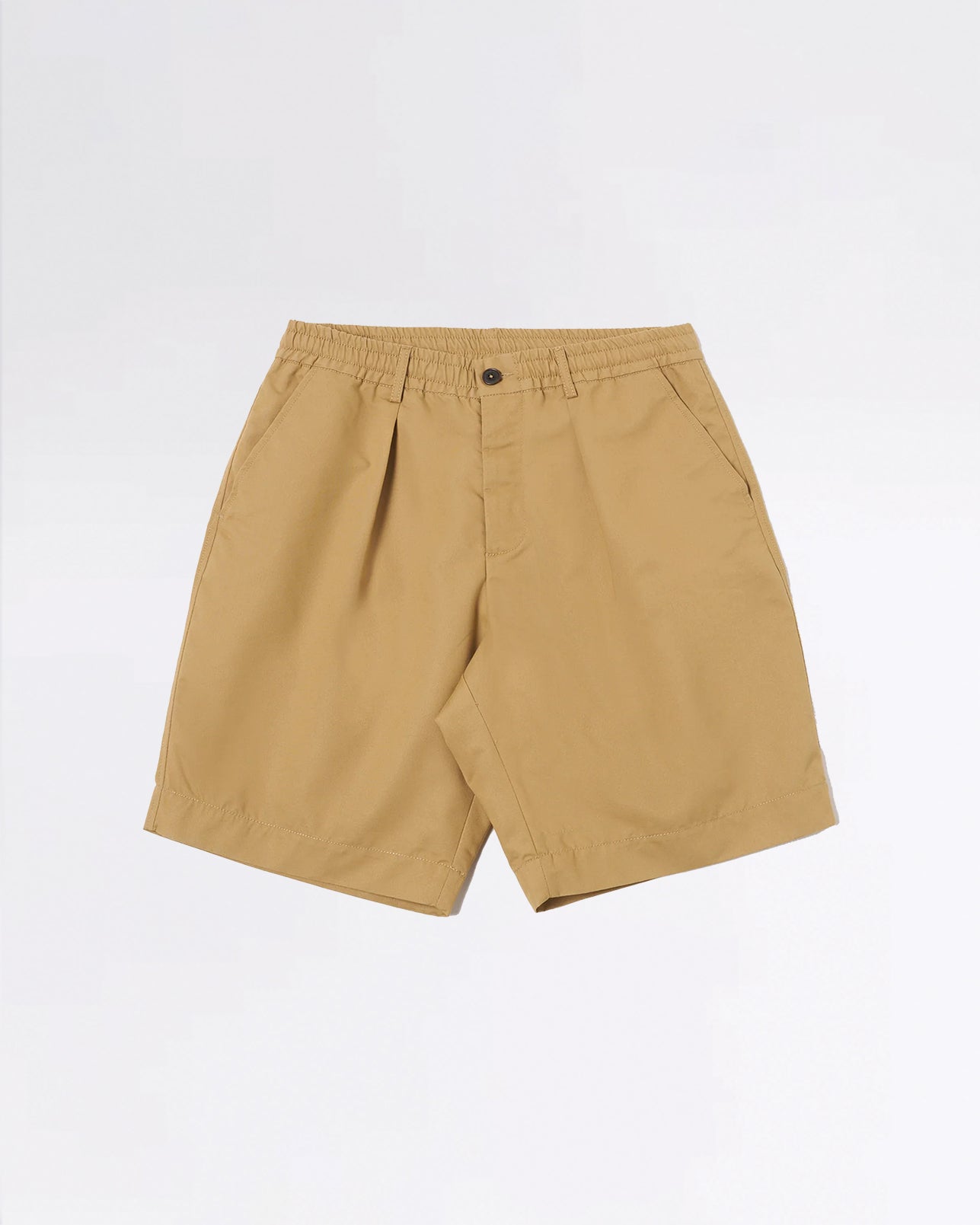 PLEATED TRACK SHORT SAND BRUSHED POLYTECH